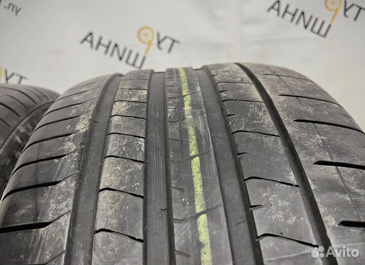 Pirelli P Zero PZ4 285/40 R21 94Y