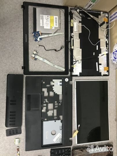 Ноутбук eMachines E642 series PEW86 в разбор