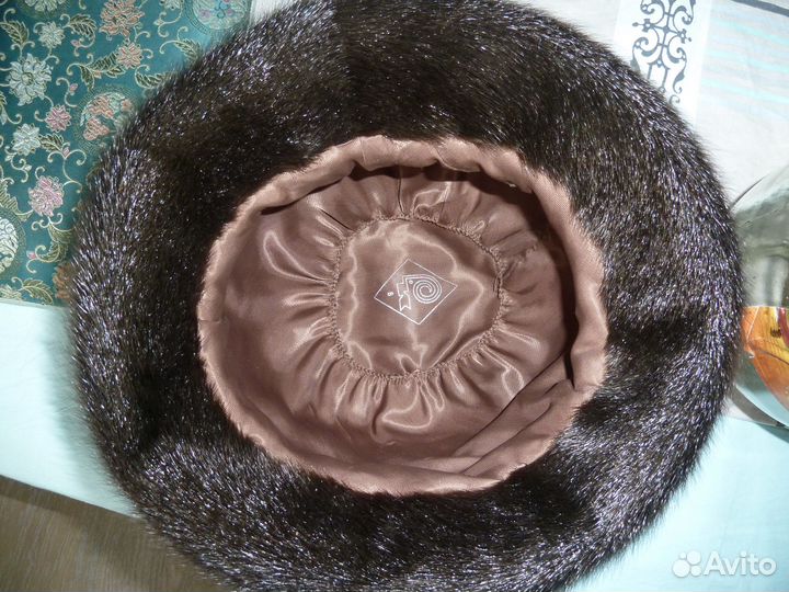 Шляпа из меха нерпы новая размер 57