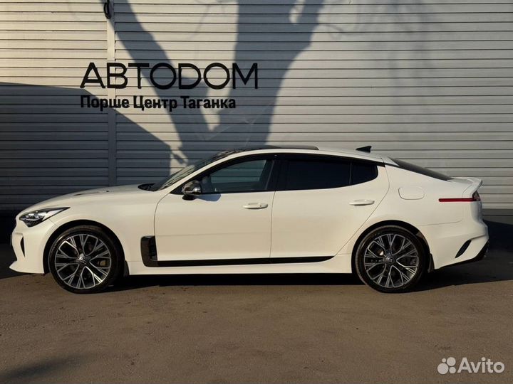Kia Stinger 2.0 AT, 2018, 169 932 км
