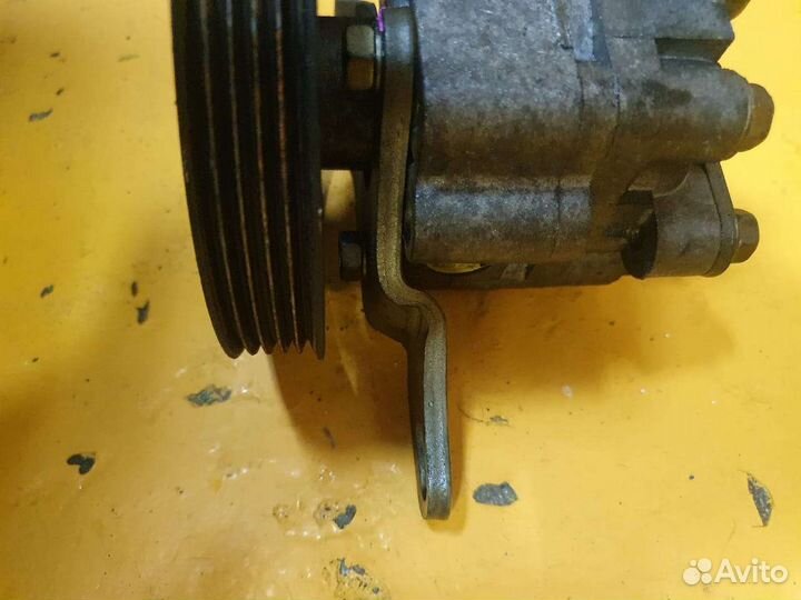 Насос гидроусилителя гур 2.0 FS mazda Мазда fsde f