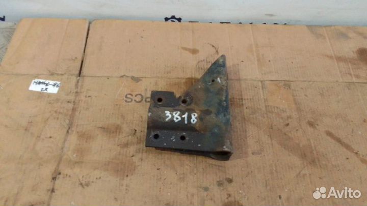 Держатель трубы правый Man Tga