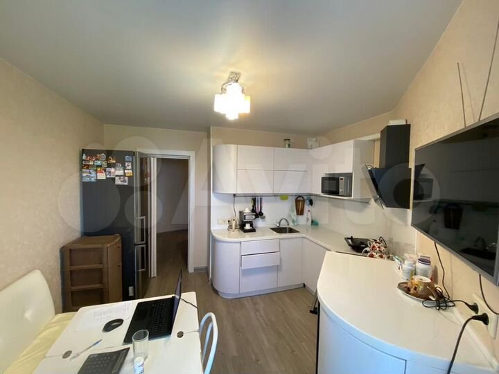 1-к. квартира, 42 м², 3/9 эт.