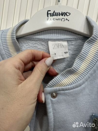Бомбер для девочки zara