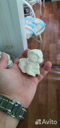 Изделия из гипса