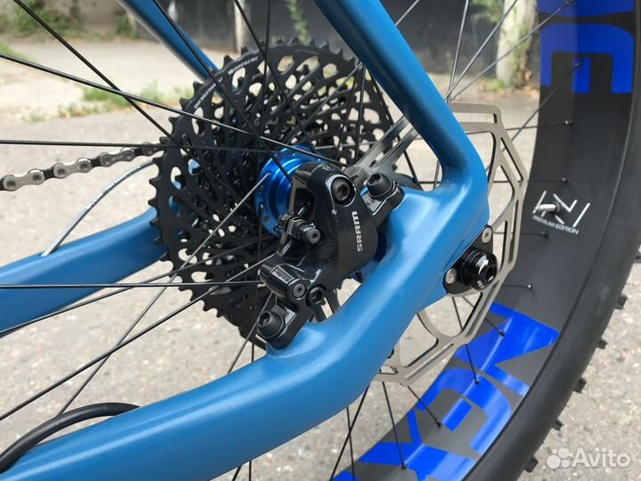 Полностью карбоновый фэтбайк на раме vpace