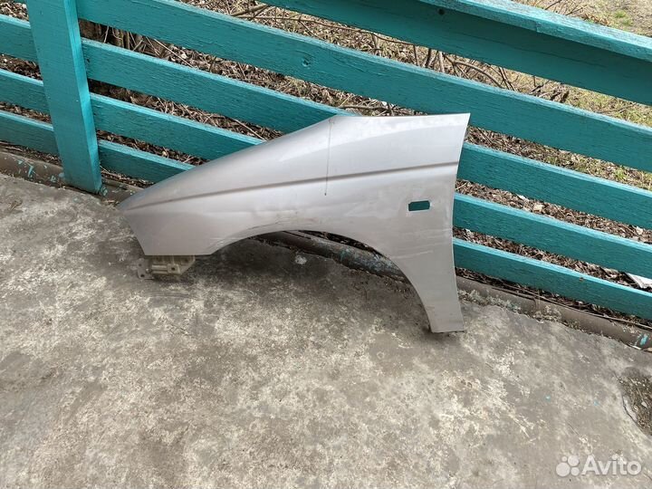 Переднее левое крыло хонда одиссей Ra-7