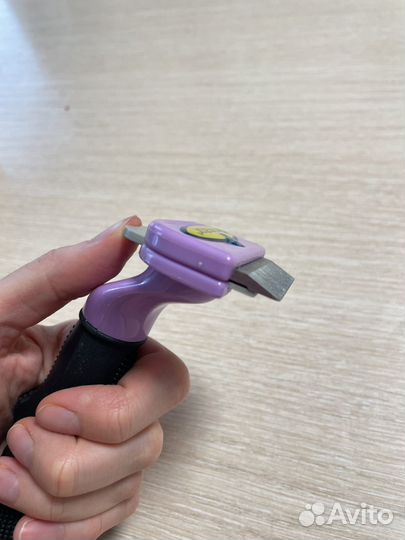 Расческа-фурминатор для кошки