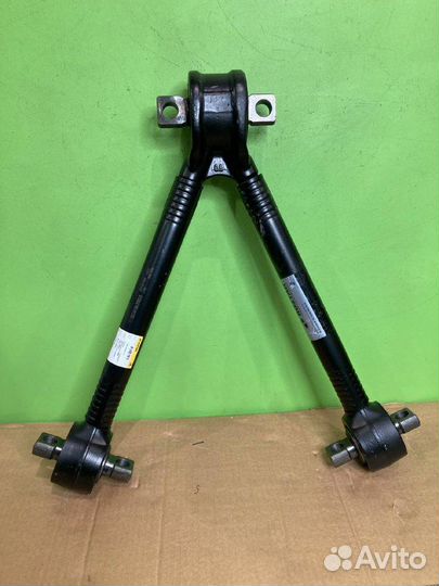 Тяга реактивная V-образная L627 d48 25/25x152 25/2