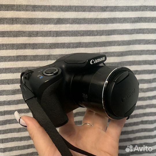 Компактный фотоаппарат Canon
