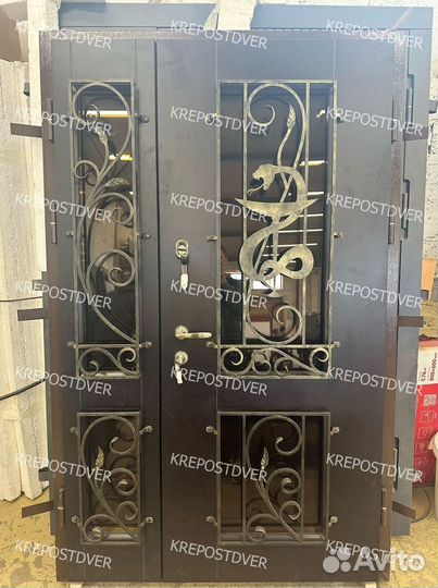 Дверь входная металлическая новая