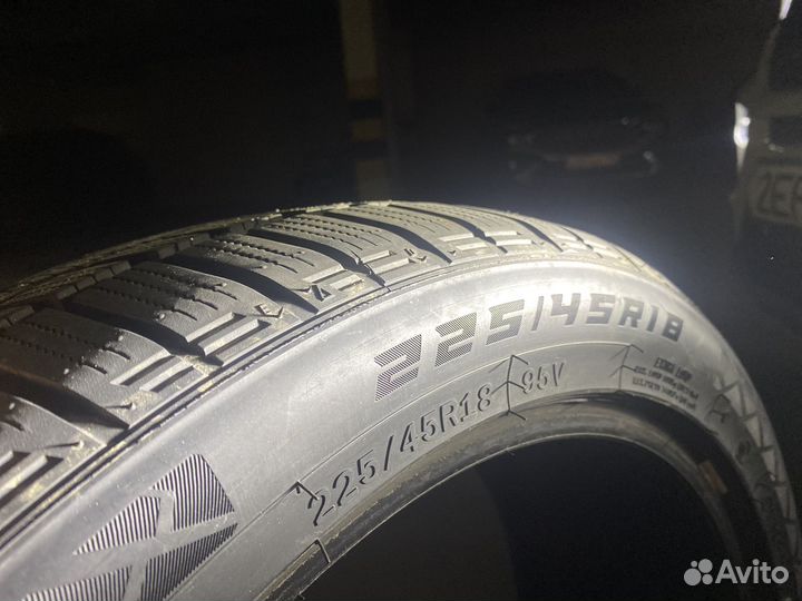 Windforce Snowblazer 225/45 R18 95V