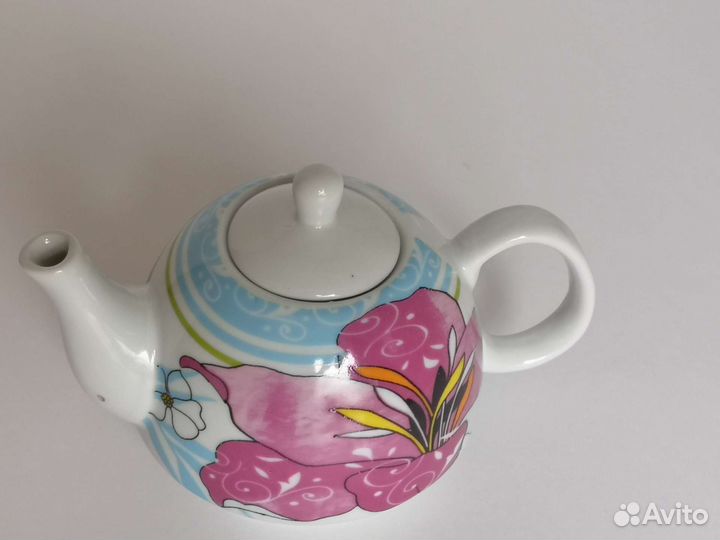 Чайник заварочный фарфоровый