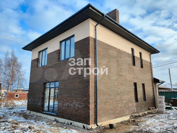 Дом 165 м² на участке 6,5 сот.