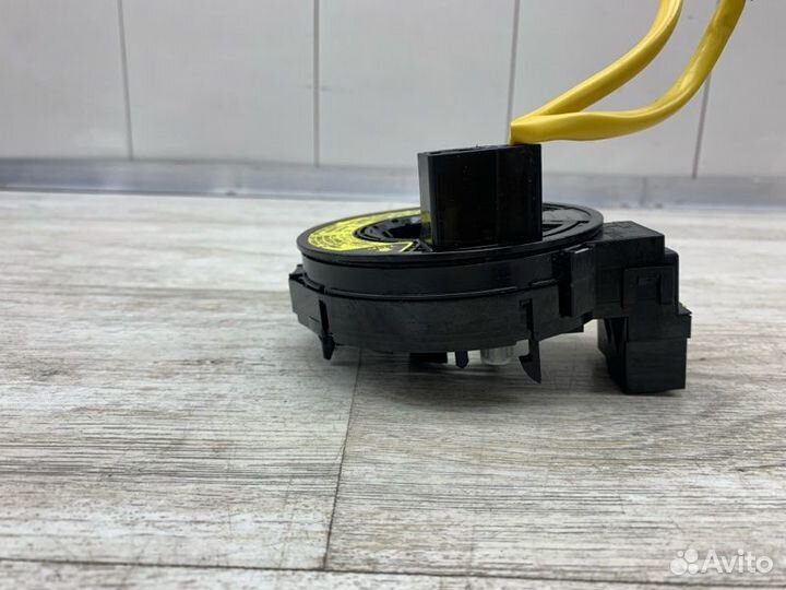 Шлейф руля Toyota Avensis универсал 1adftv 2007