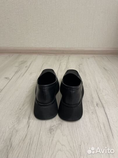 Туфли женские кожаные 37