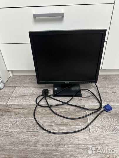 Монитор для компьютера бу рабочий 17 дюймов