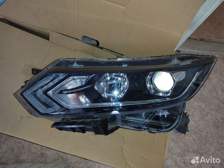 Фара левая Nissan Qashqai 2 2019 2020 2021