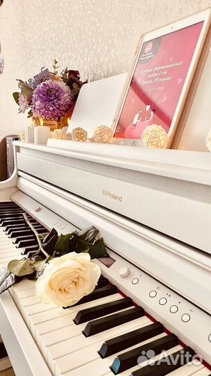 Преподаватель по музыке (фортепиано и вокал)