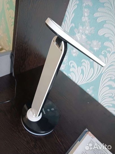Лампа настольная
