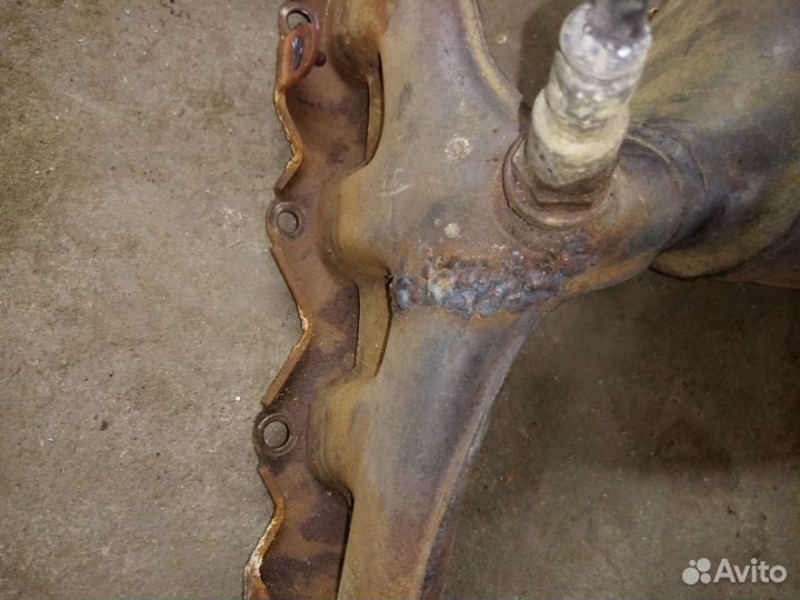 Катализатор/выпускной коллектор б/у VW Polo sedan