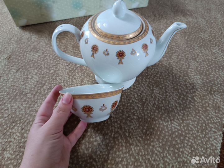 Фарфоровый сервиз