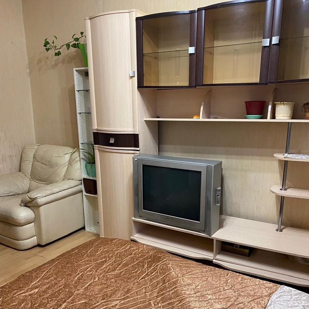 Комната 13 м² в 4-к., 1/4 эт.