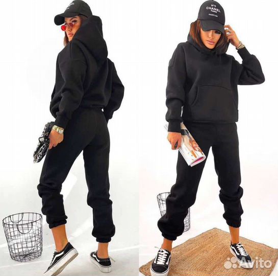 Спортивный костюм женский