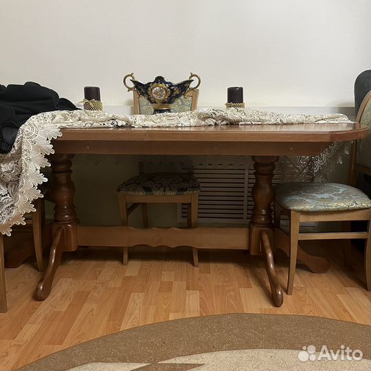 Кухонный стол