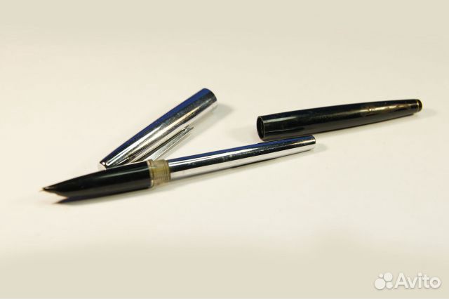 Чернильная ручка