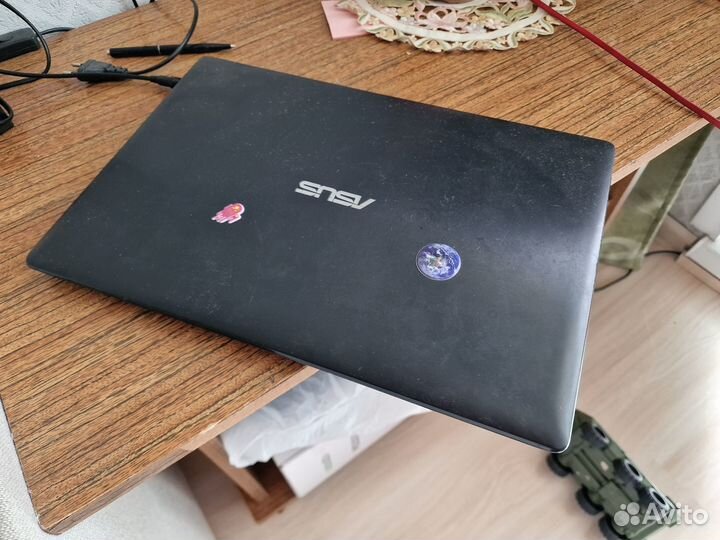 Игровой ноутбук asus p553m