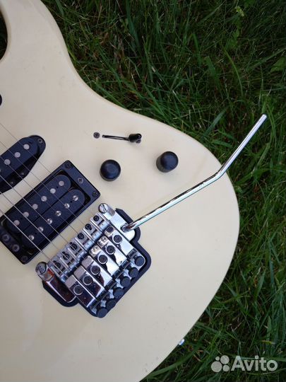 Электрогитара Yamaha Session 612