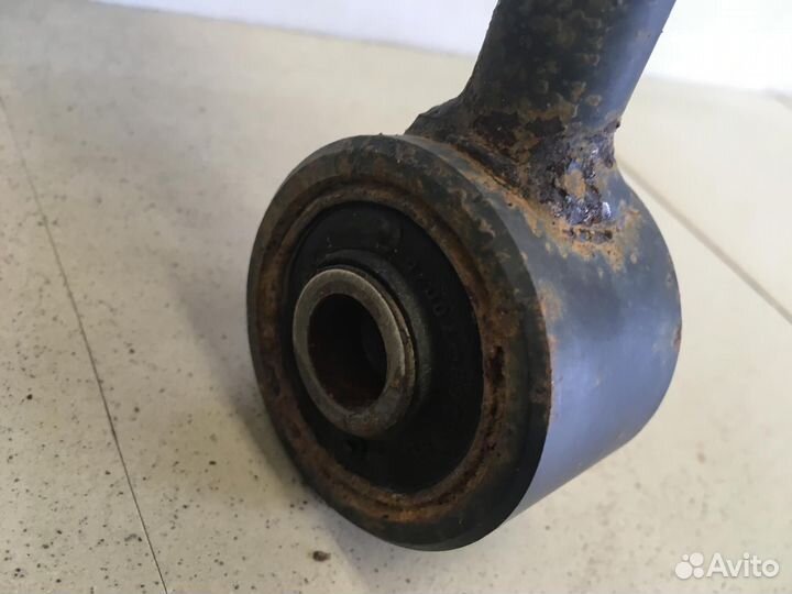 Амортизатор передний правый Fortuner 2015