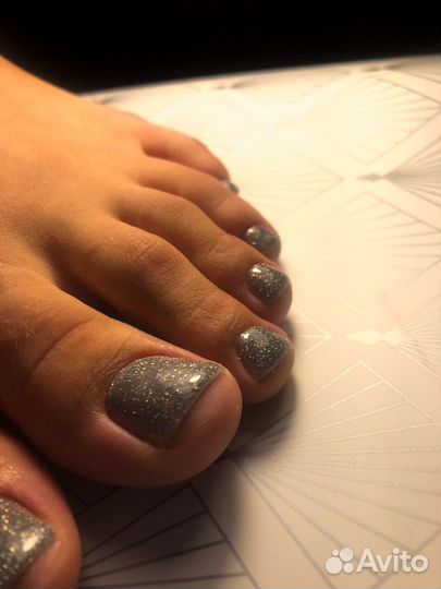 Маникюр/педикюр с выездом на дом