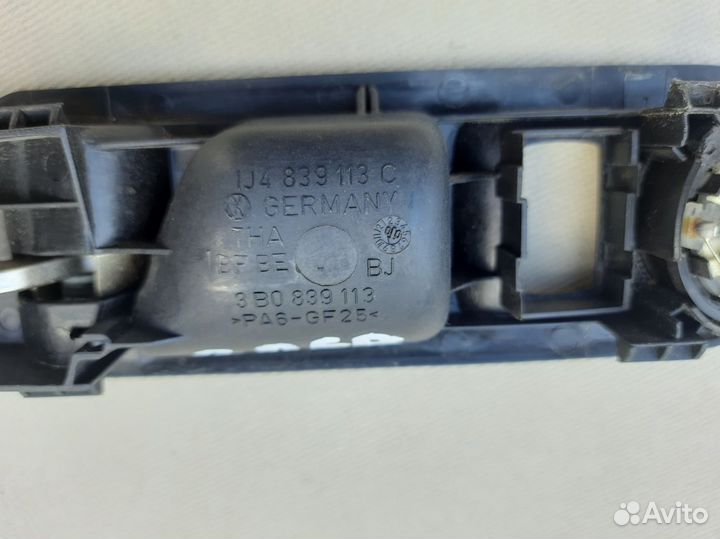 Ручка задняя левая Volkswagen Passat B5 Golf 4