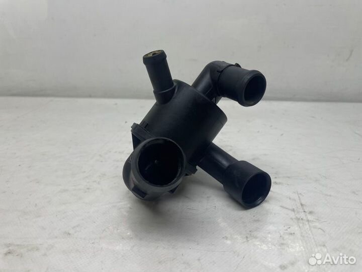 Термостат Volkswagen Jetta 6 2.0 TDI 2011