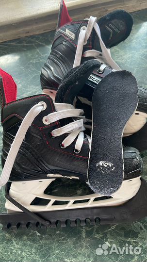 Коньки хоккейные