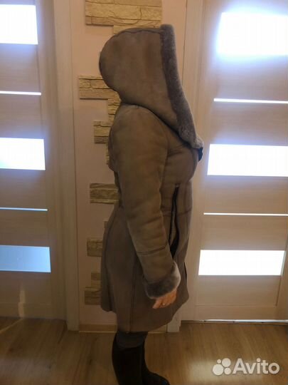 Дубленка натуральная женская 42 44 с капюшоном