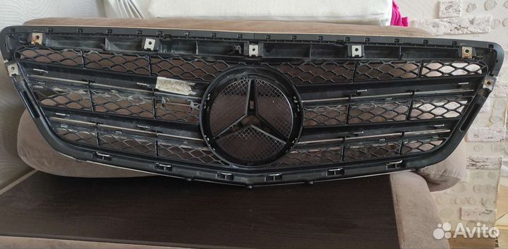 Решетка радиатора Mercedes w221