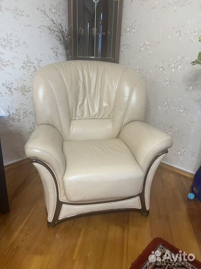 Мягкий уголок для гостинной