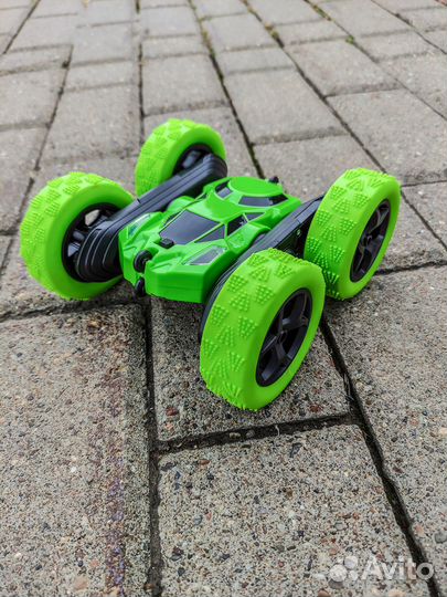 Машинка перевертыш на радиоуправлении