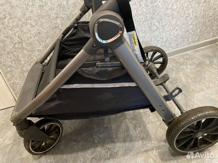 Коляска 2 в 1 luxmom