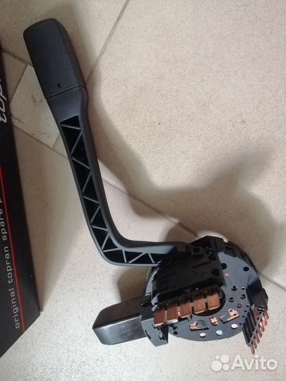 Переключатель поворотов и аварийки