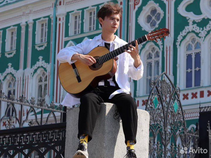 Онлайн уроки гитары / укулеле. Репетитор