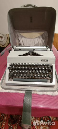 Пишущая машинка Эрика