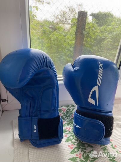 Боксерские перчатки