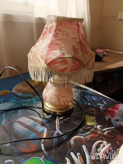 Лампа настольная