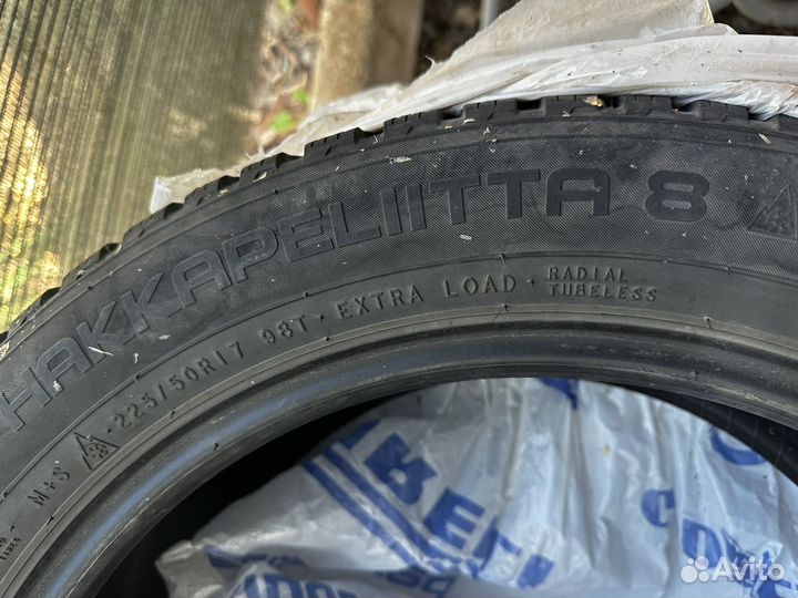 Nokian Tyres Hakkapeliitta 8 225/50 R17 98T