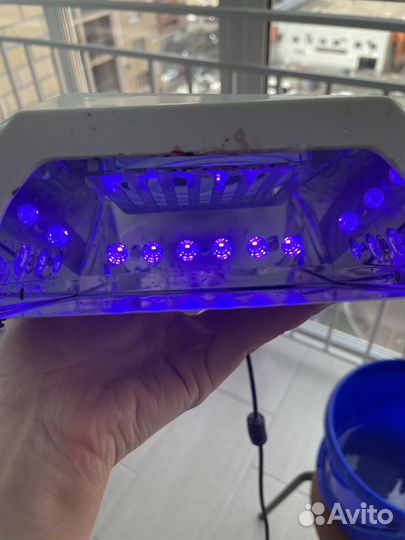 Лампа для ногтей