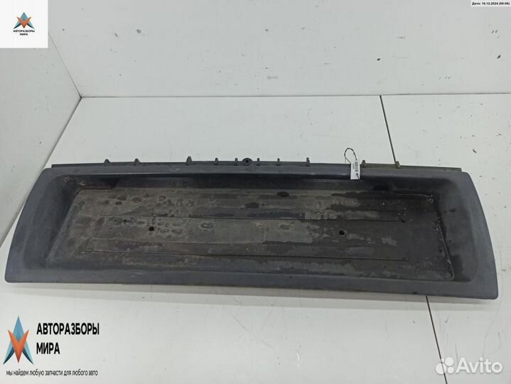 Бленда Audi 80 8C/B4 1993 8A5853465